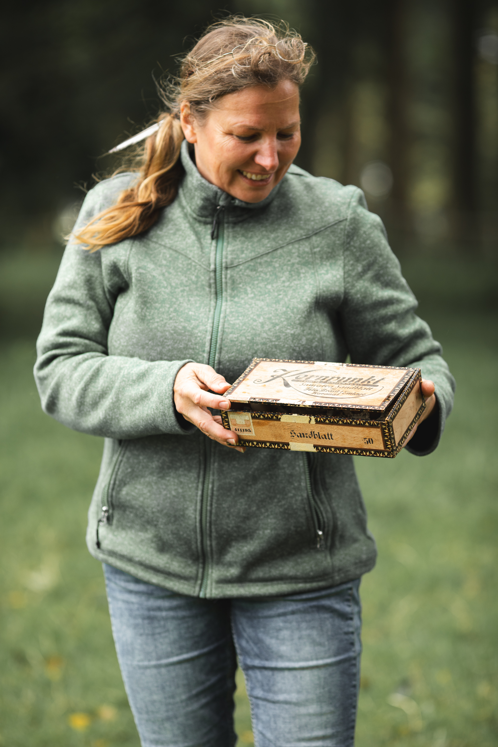 Rosa mit Schatzkiste